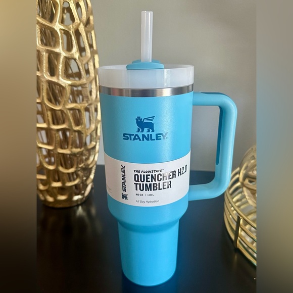 💙NWT Stanley💙Quencher H2.0 FlowState Tumbler 40oz (Pool) - Picture 6 of 7